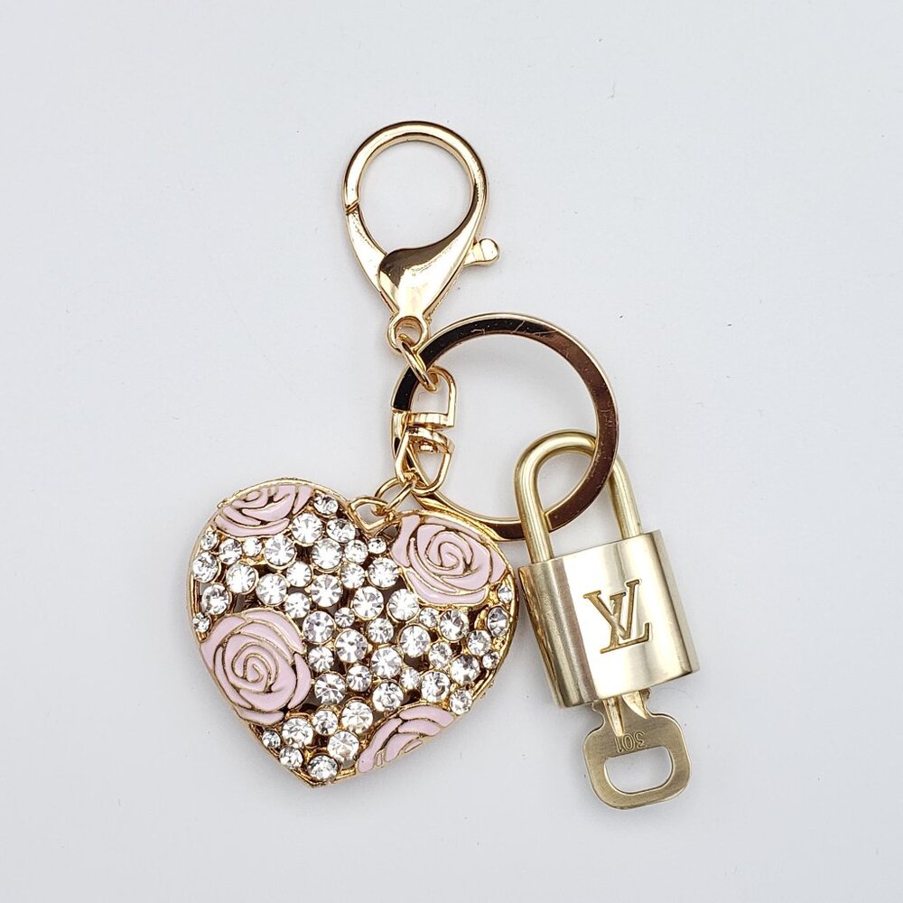 Authentic Louis Vuitton Gold Lock 🔒 Unbranded Heart Keychain Bag Charm LV